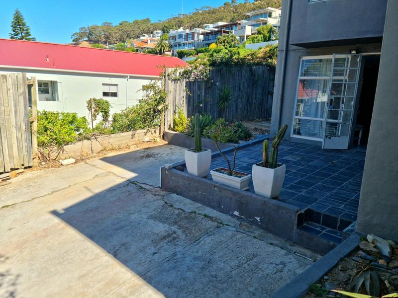 4 Bedroom Property for Sale in Green Point Western Cape